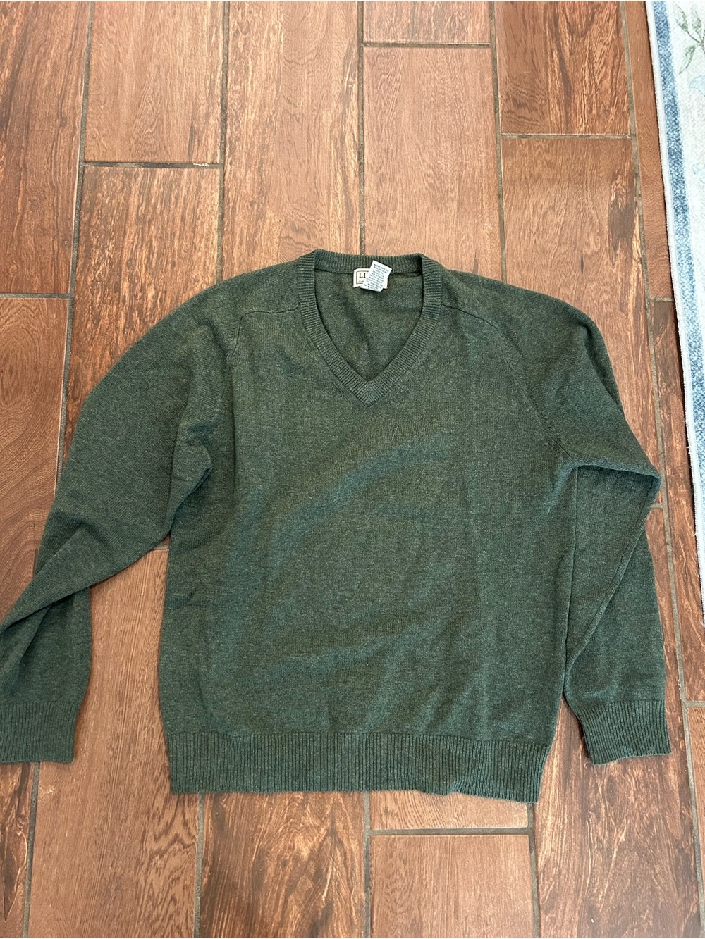 Ll bean size S 100% wool green sweater